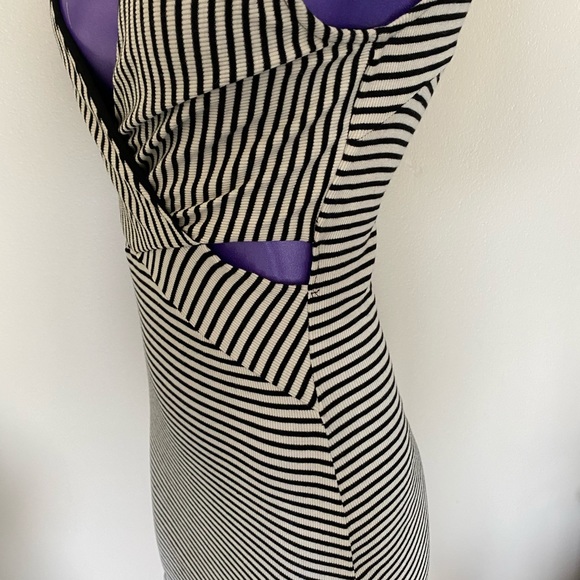 Black & White Striped Dress - Picture 6 of 7